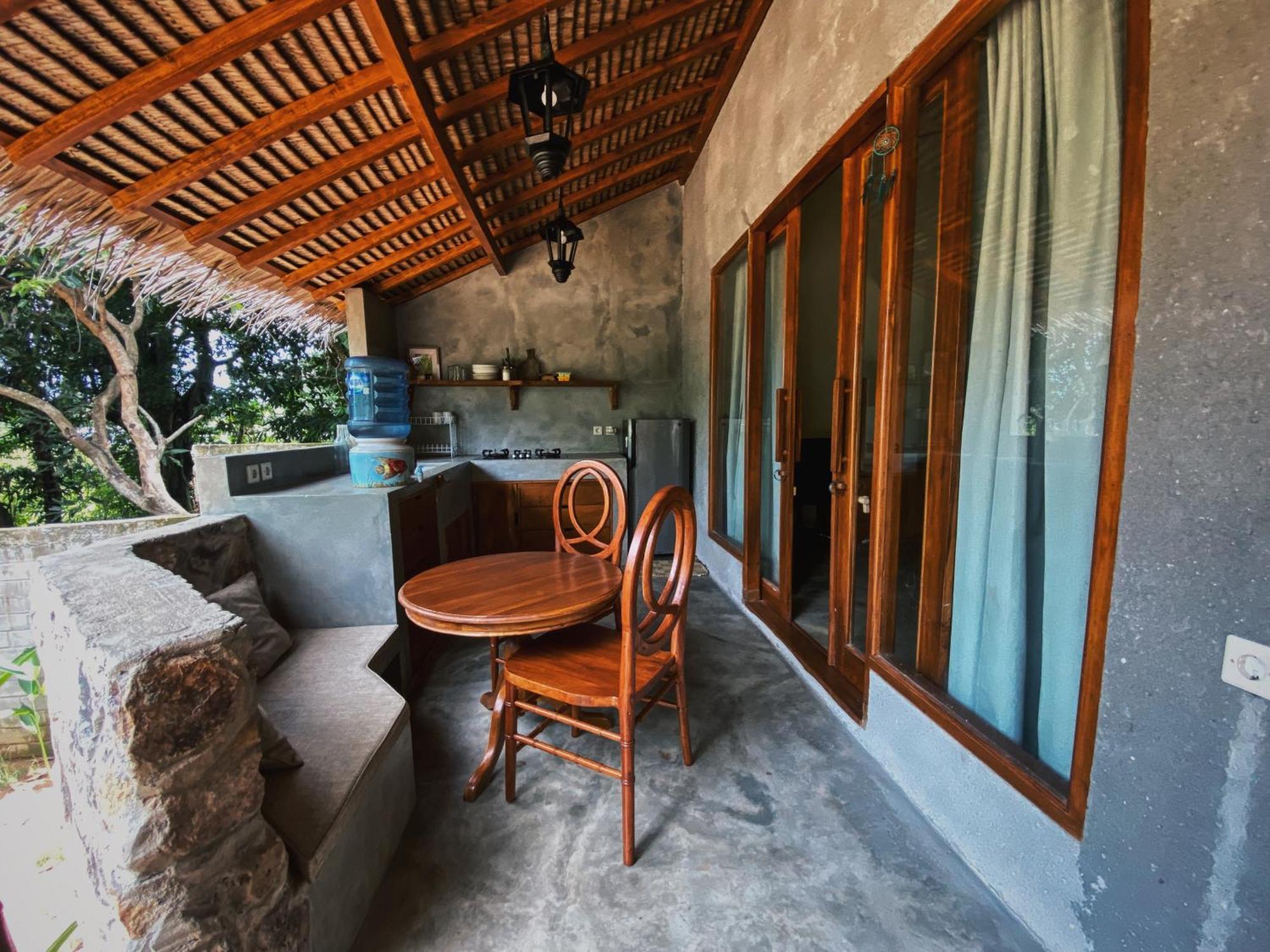 Basa-Basi Lodge Karimunjawa Ngoại thất bức ảnh