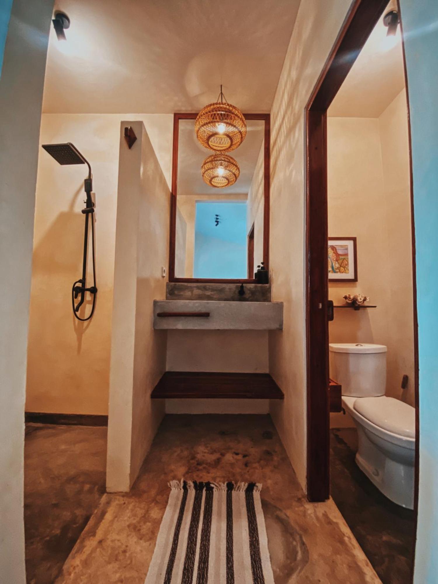 Basa-Basi Lodge Karimunjawa Ngoại thất bức ảnh