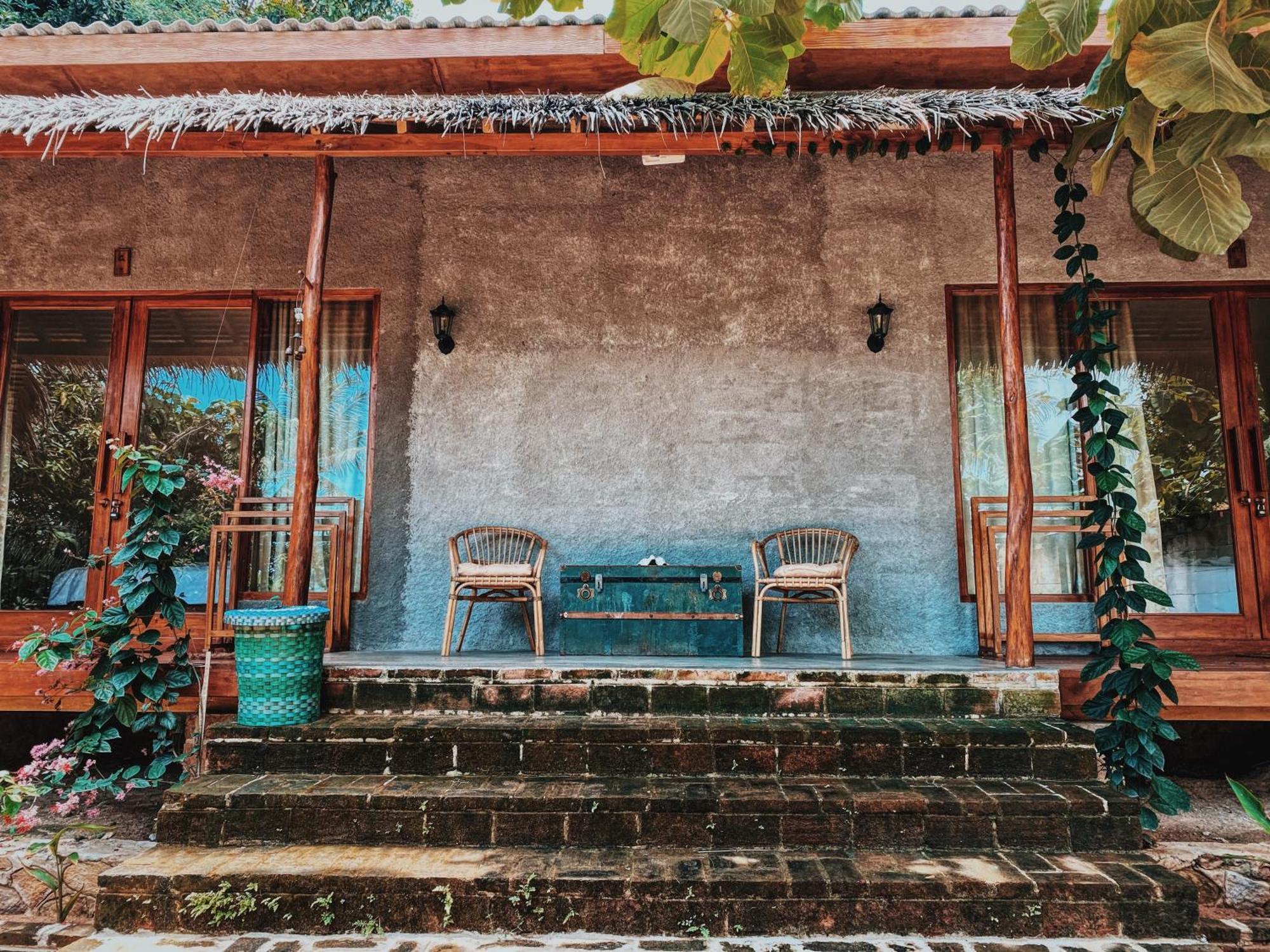 Basa-Basi Lodge Karimunjawa Ngoại thất bức ảnh