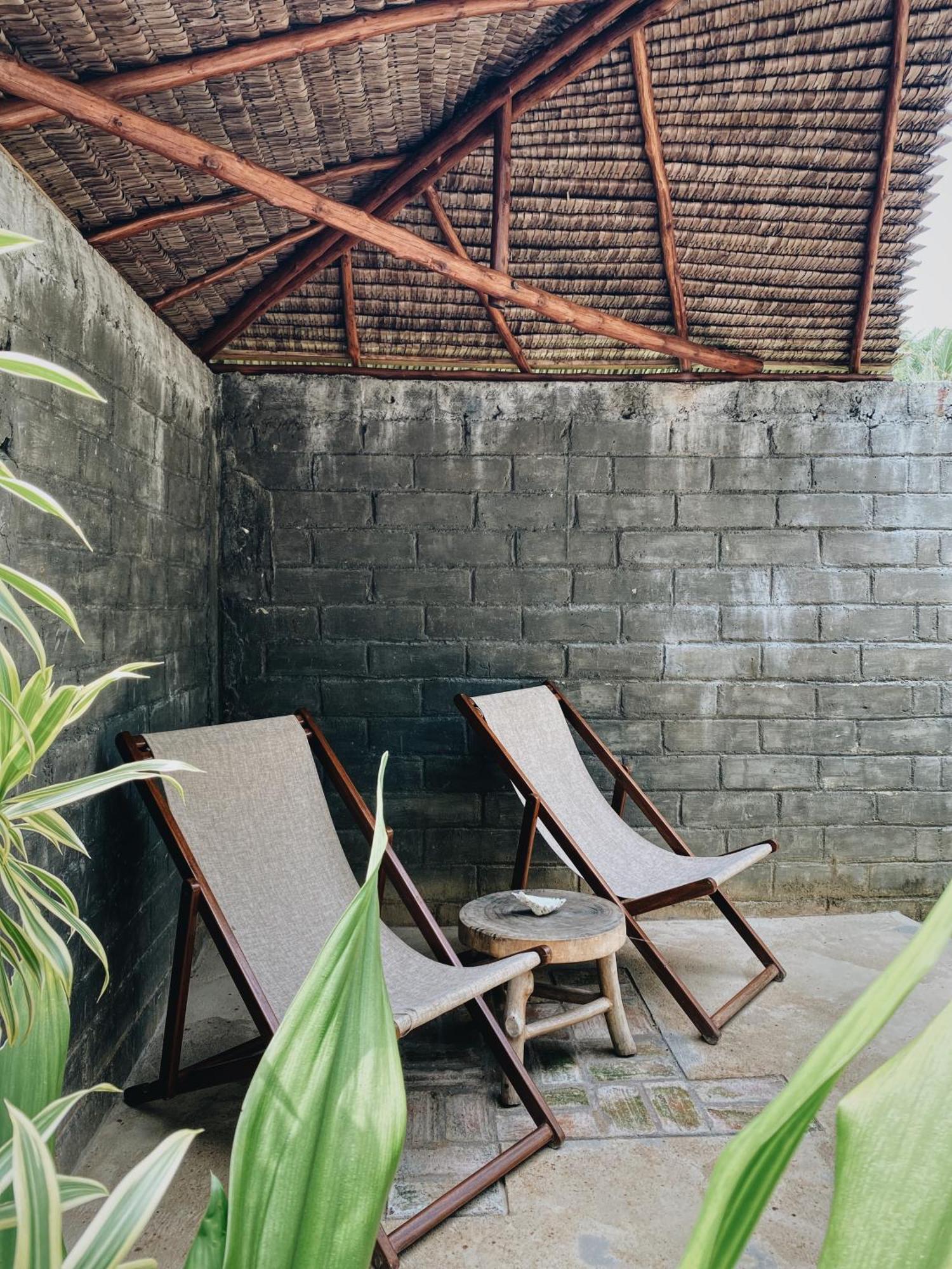 Basa-Basi Lodge Karimunjawa Ngoại thất bức ảnh