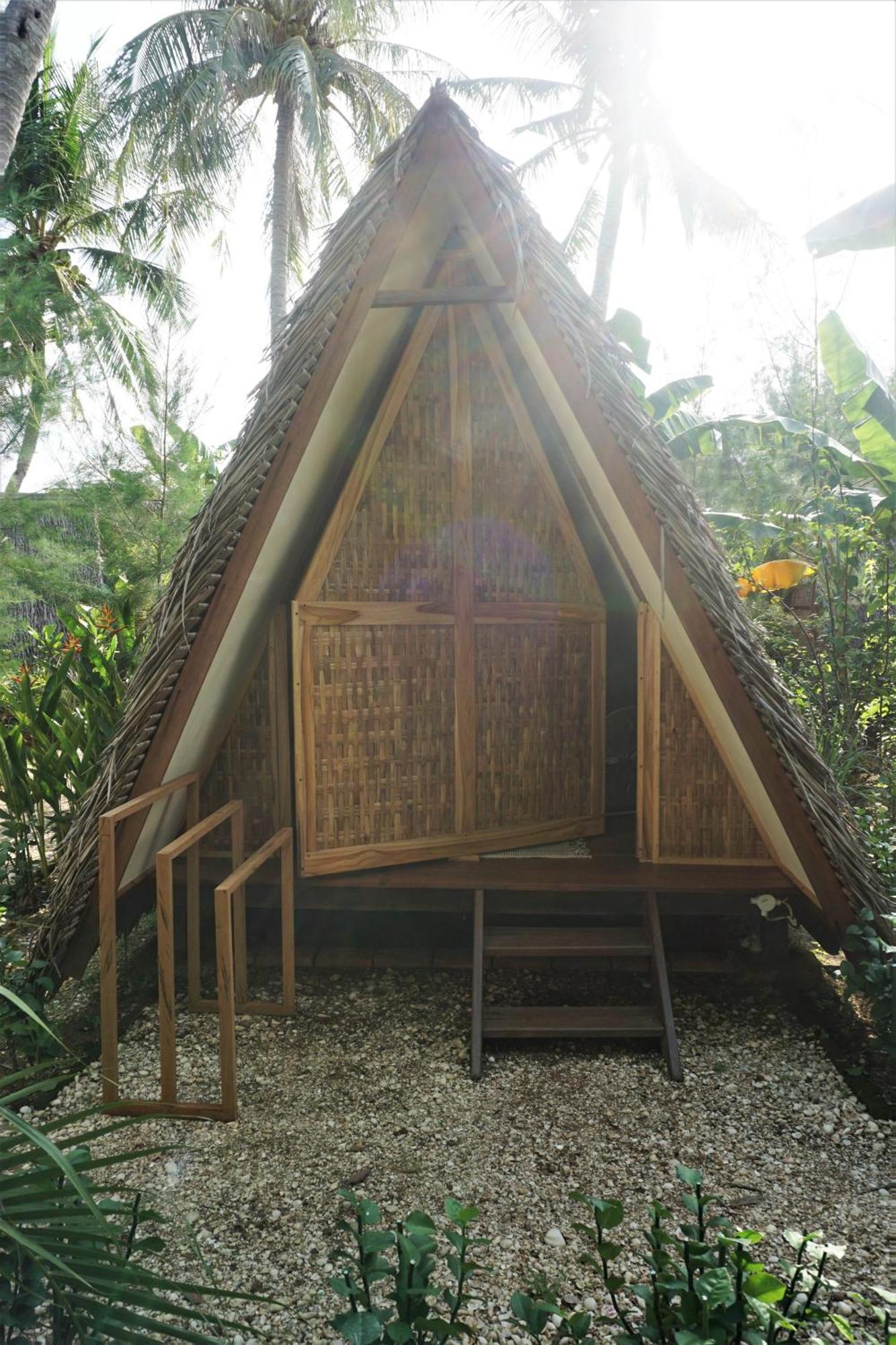 Basa-Basi Lodge Karimunjawa Ngoại thất bức ảnh