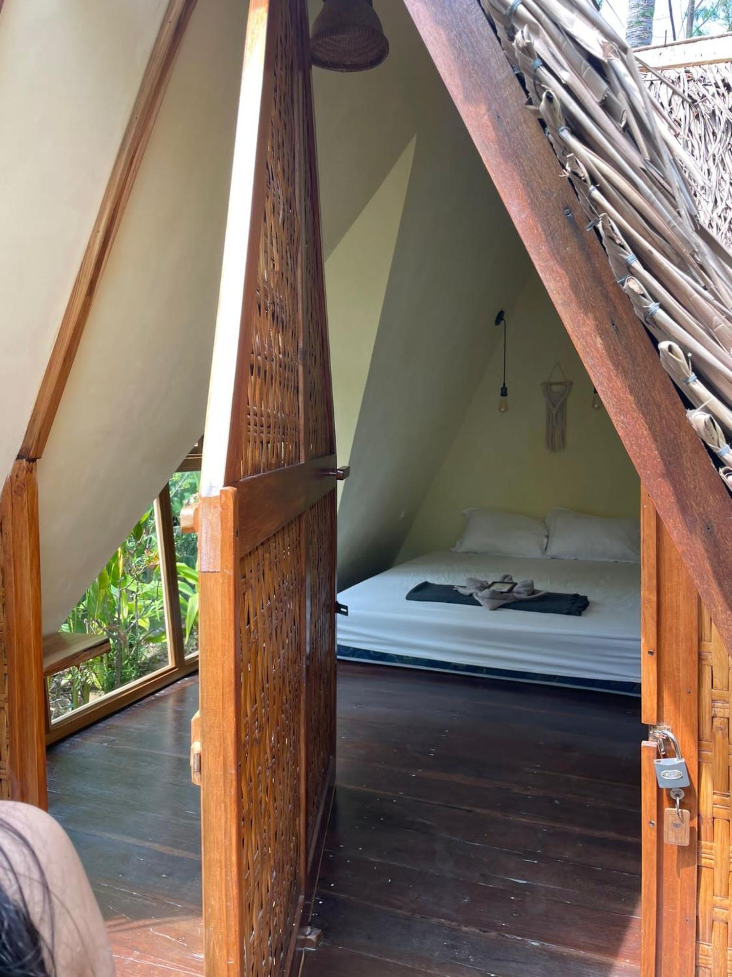 Basa-Basi Lodge Karimunjawa Ngoại thất bức ảnh