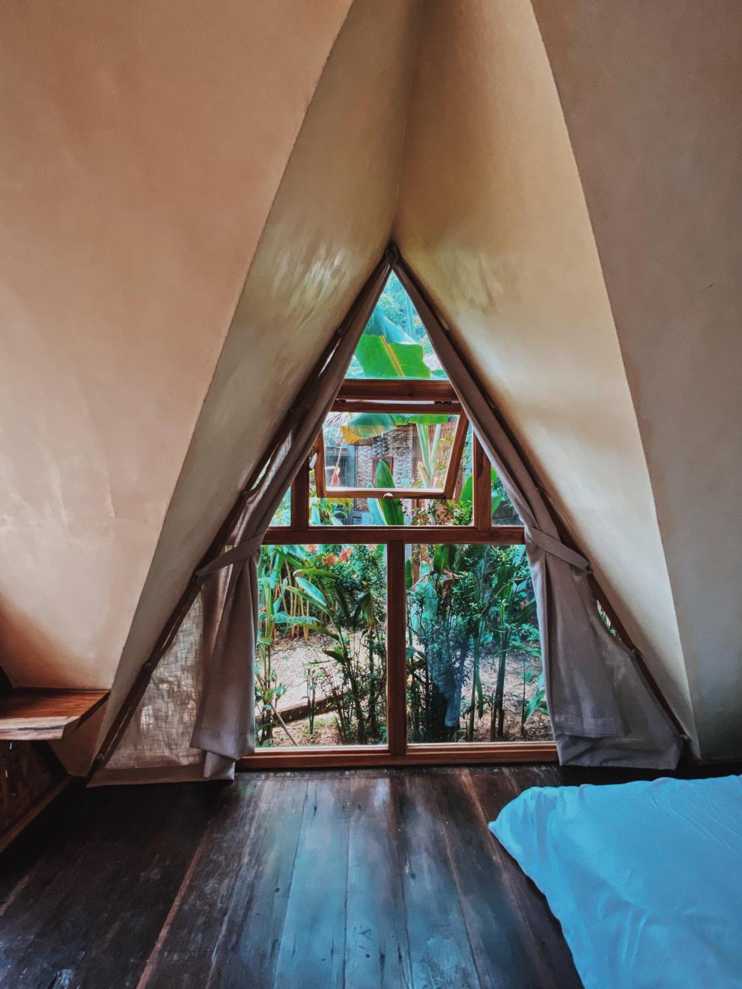 Basa-Basi Lodge Karimunjawa Ngoại thất bức ảnh