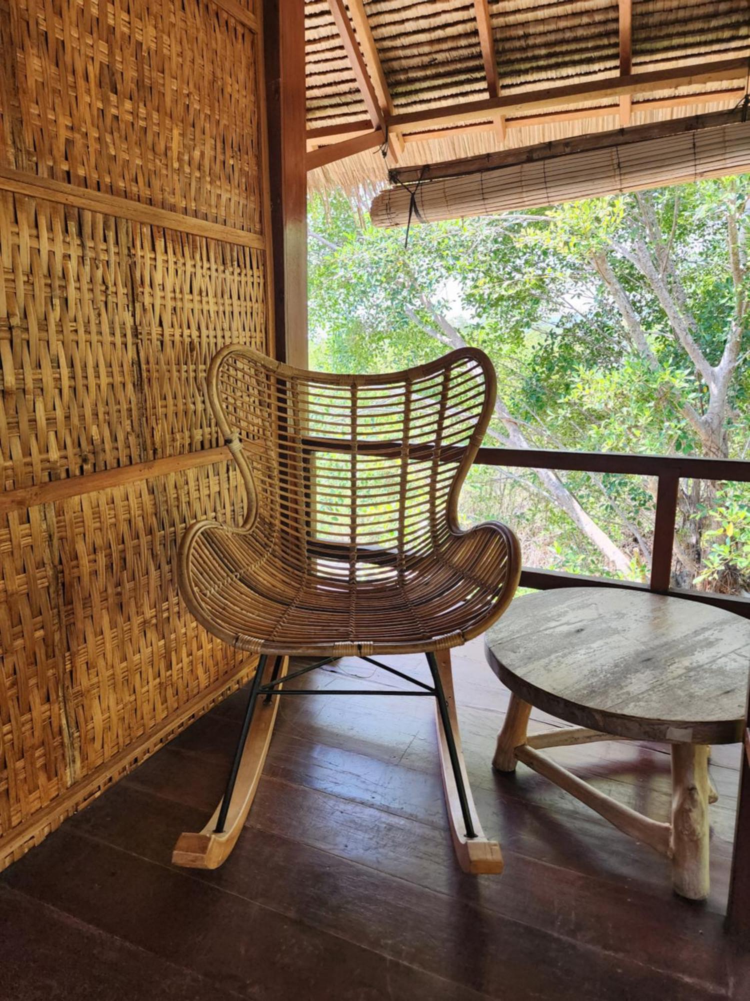 Basa-Basi Lodge Karimunjawa Ngoại thất bức ảnh