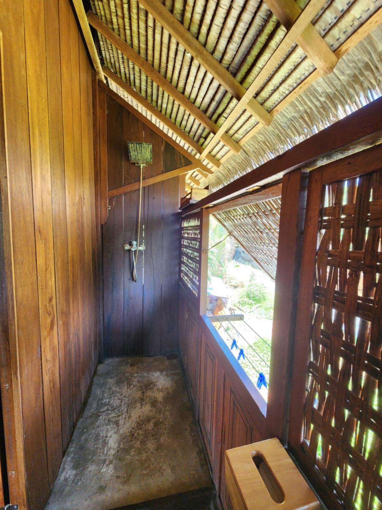 Basa-Basi Lodge Karimunjawa Ngoại thất bức ảnh
