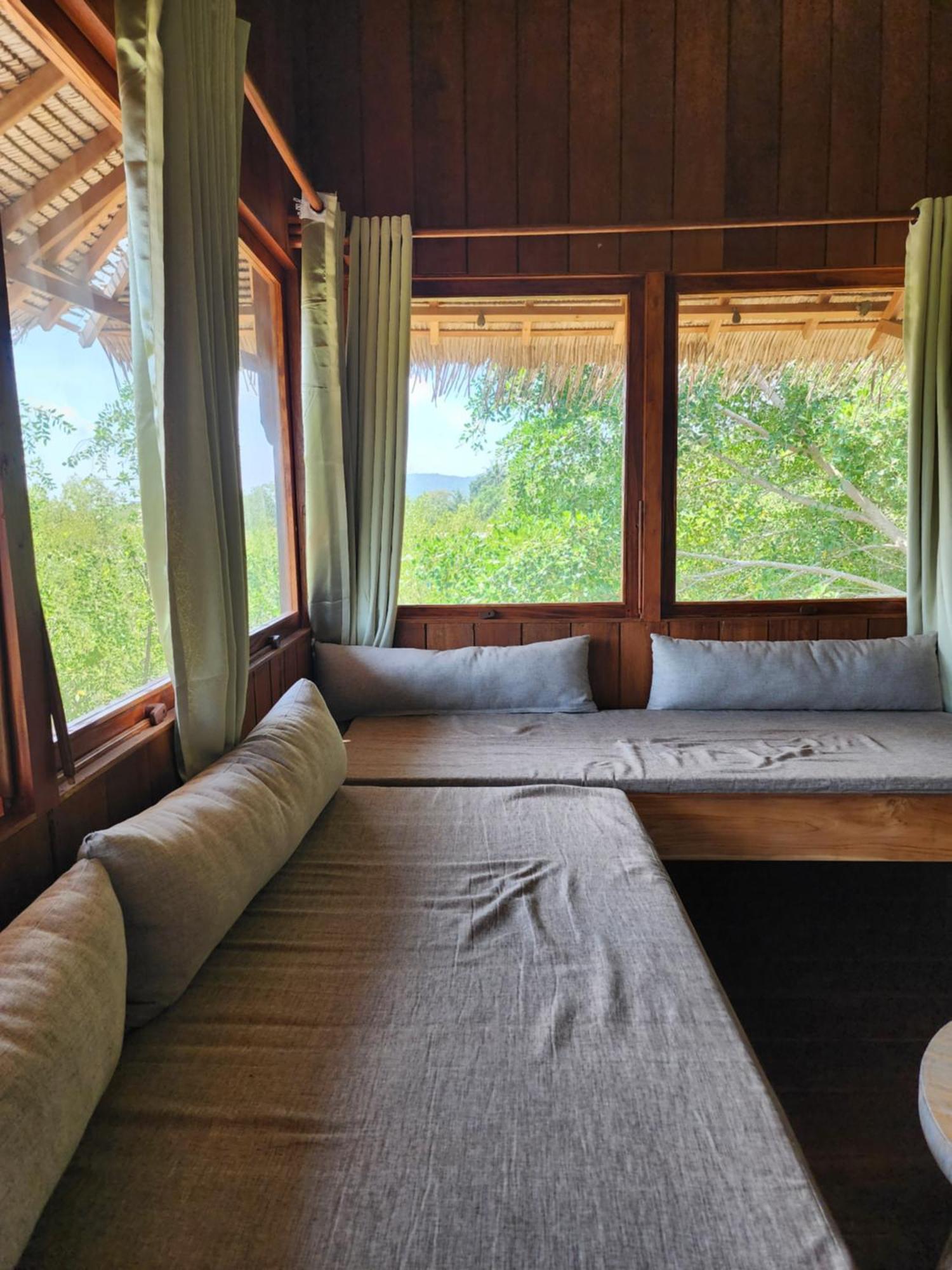 Basa-Basi Lodge Karimunjawa Ngoại thất bức ảnh